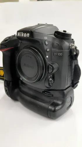 OPORTUNIDADE! NIKON D7100