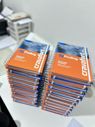 25 unidades de cadernos - Prellog