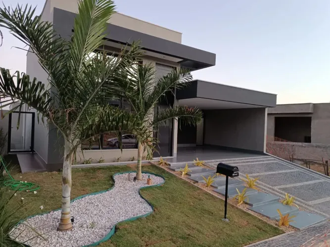 Casa sub terrea Jardins Nápoles