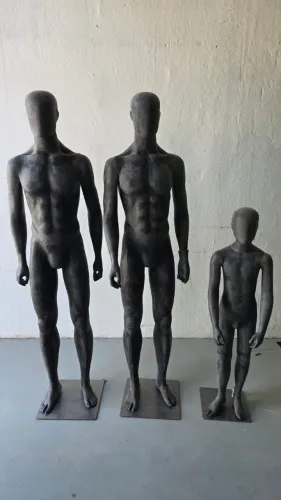 Manequins de Loja - Adulto e Infantil