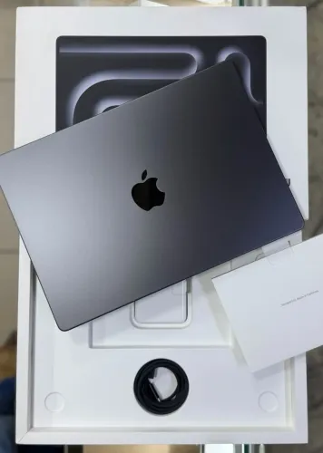 Macbook pro 14 polegadas chip m4 pro 24gb / 512gb LOJA FÍSICA bateria 100% ( 24 / 512 )