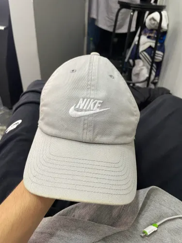 bone nike club cinza