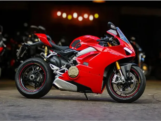 DUCATI PANIGALE V4