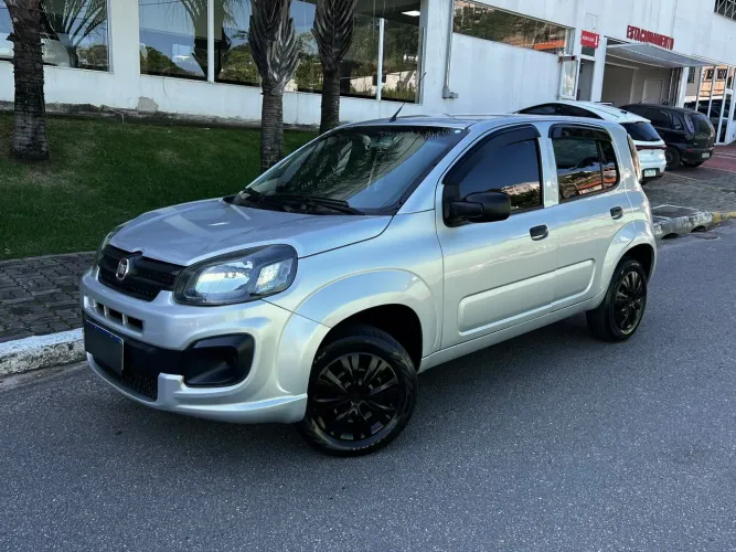 Fiat Uno Attractive 1.0 EVO Fire Flex 8V 5P 2021