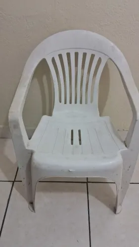 Cadeira Plástica Branca