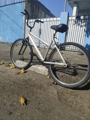 Bicicleta aro 26 (ALUMÍNIO)