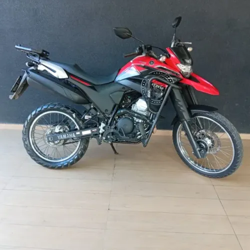 YAMAHA XTZ 250 LANDER 2024 COM APENAS 17840 KM RODADOS