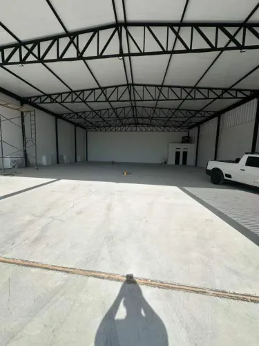 Galpão Comercial Moderno para Aluguel no Tirol  Estrutura Completa e Excelente Localização