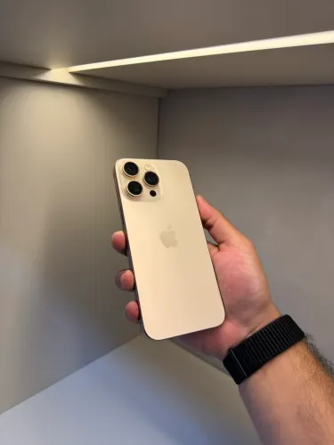 iPhone 16 Pro Max 256gb Desert Titanium