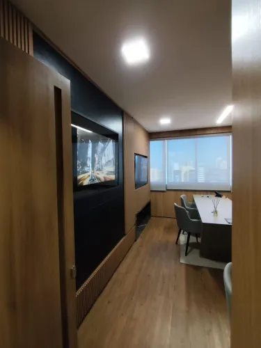 Sala comercial - Para locação - Ed. New Tower - Novo Centro - Maringá 