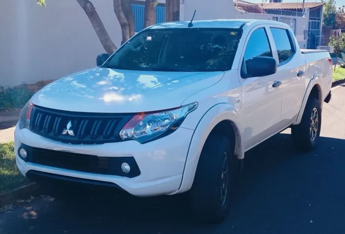Mitsubishi L200 Triton Sport GLS 2.4 CD Diesel Aut. 2023