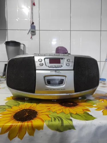 RÁDIO AM FM BRITANIA BS140 BOoMBOX Vai De Brindes ? nas  Compras até 250$ reais ?