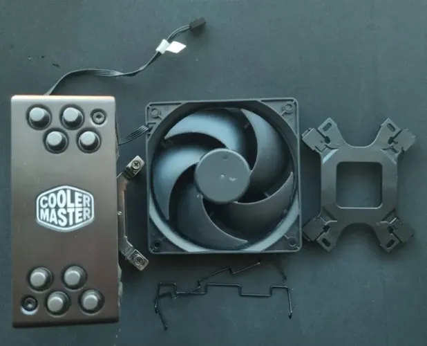 Cooler Master Hyper 212 Black Edition CPU Cooler