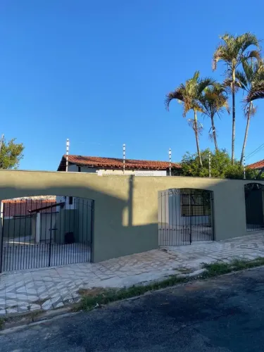 Casa á venda com 2 quartos, 119,00 m2 - Jardim Itangua, Sorocaba