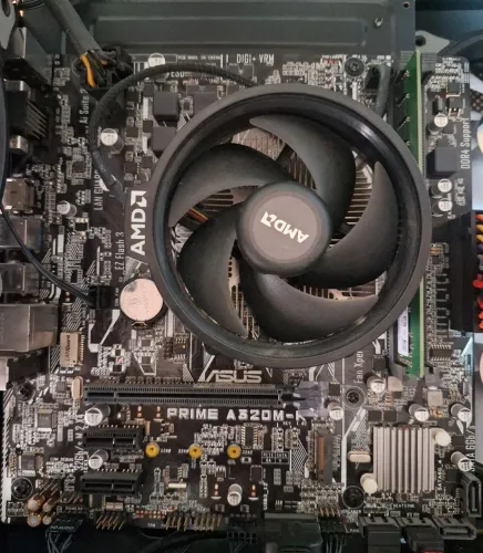 Kit placa mae Asus prime a320m + Ryzen 3 2200G com video integrado