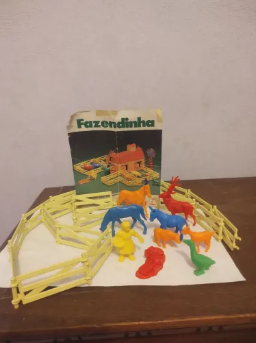Brinquedo Antigo Fazendinha Gulliver 
