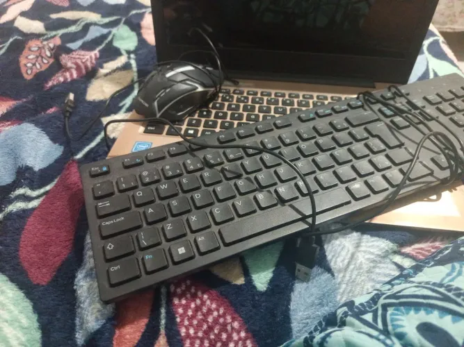 Notebook positivo + teclado e mouse