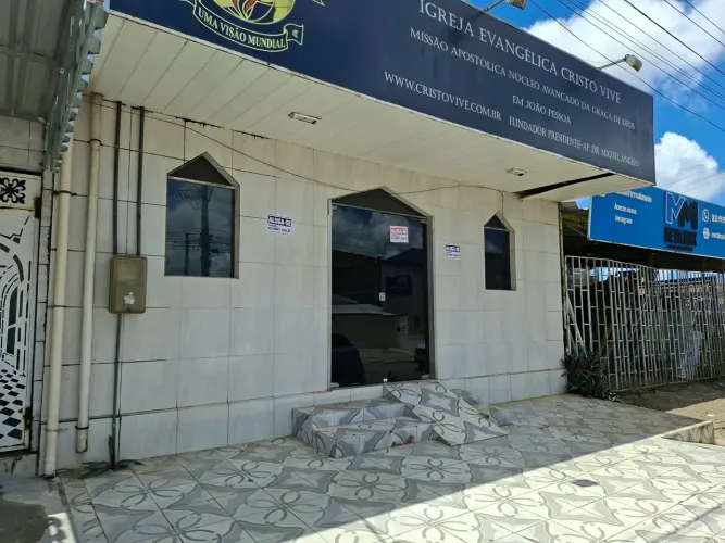 Aluga-se prédio para igreja na Principal do Ernani Satyro