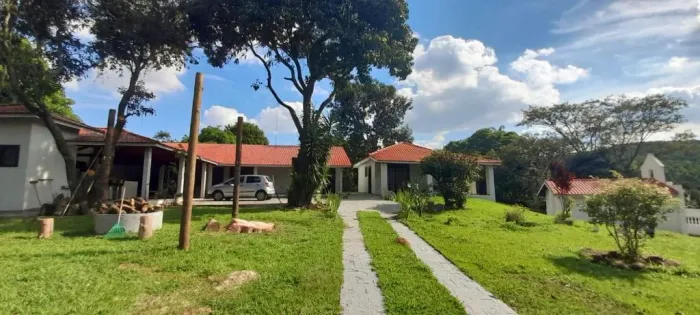 Chácara com 4 dormitórios à venda, 2115 m² por R$ 850.000,00 - Terras de São Sebastião - I