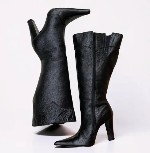 bota feminina de couro legítimo marca bonnie e clyde tamanho 33
