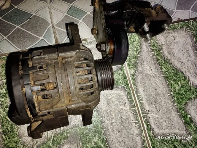 Alternador Bosch Fiorino com suporte