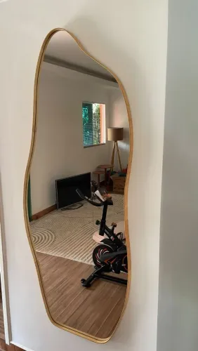 Espelho com moldura rústico