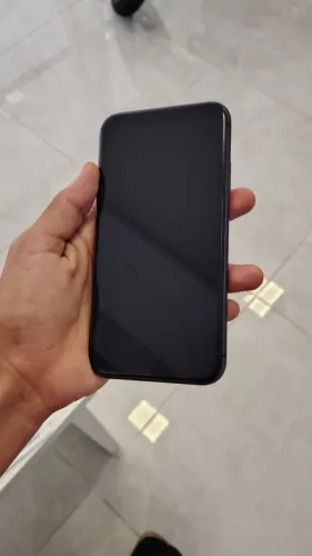 IPHONE 11 - 64GB
