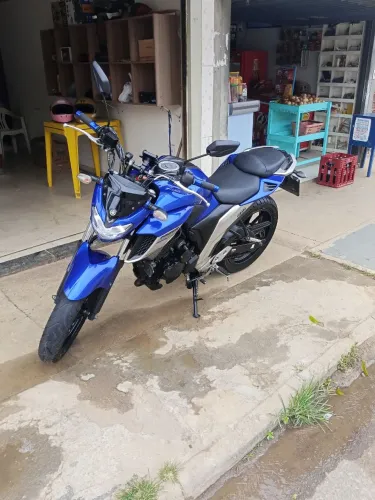 Fazer 250