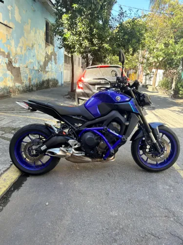 Vendo ou troco Mt09 2026 vistoriada tudo ok