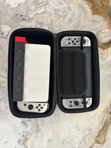 Nintendo switch oled 64gb