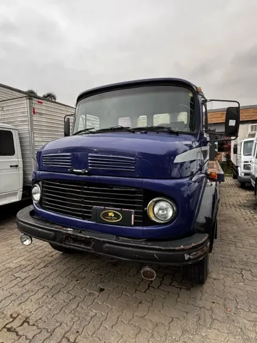 MERCEDES-BENZ 1113 | 1981 | PRANCHA 8,20M FIXA | RAMPA HIDRÁULICA | PRONTO PRO TRABALHO !!