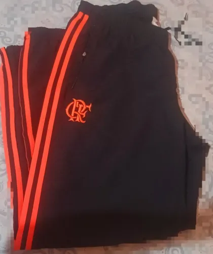 Calca adidas