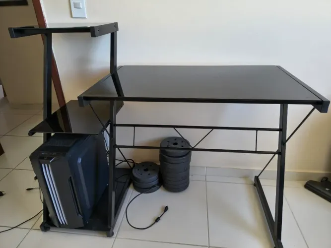 Mesa de escritório de vidro
