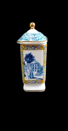 Miniatura Pote de Farmácia vintage Del Prado em fina porcelana, rica em detalhes