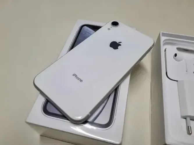VENDO IPHONE XR COMPLETO