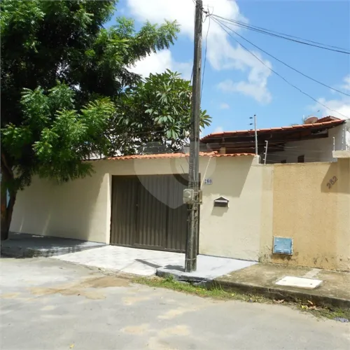 Casa com 4 quartos à venda em Parangaba - CE