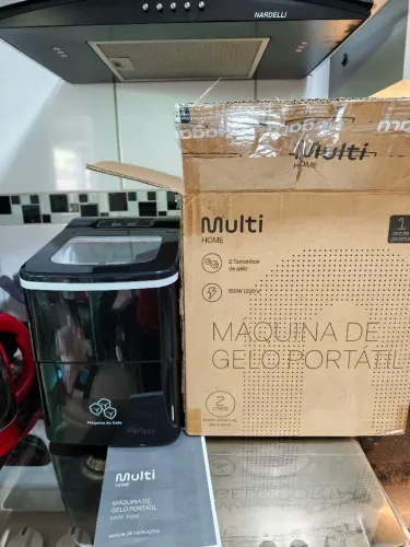 Maquina De Gelo Portátil Multi Preta 220v ED023 novo sem uso na caixa