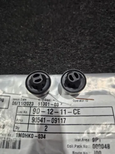Par Presilha da porta Toyota Corolla, etios, Hilux, Yaris Genuíno