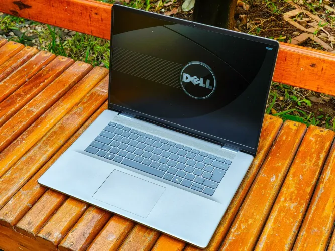 Notebook Dell Inspiron 16 Plus 7640 - Ultra 7 155H RTX 4060 QHD+ 120Hz