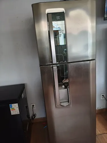Geladeira Electrolux Frost Free 380lts