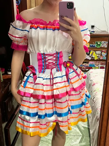 Estou vendendo vestido de festa junina