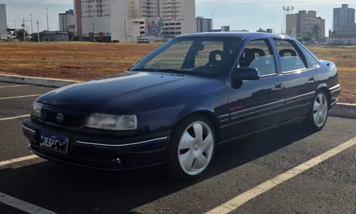 Chevrolet Vectra CD 2.0 (modelo Antigo) 1996