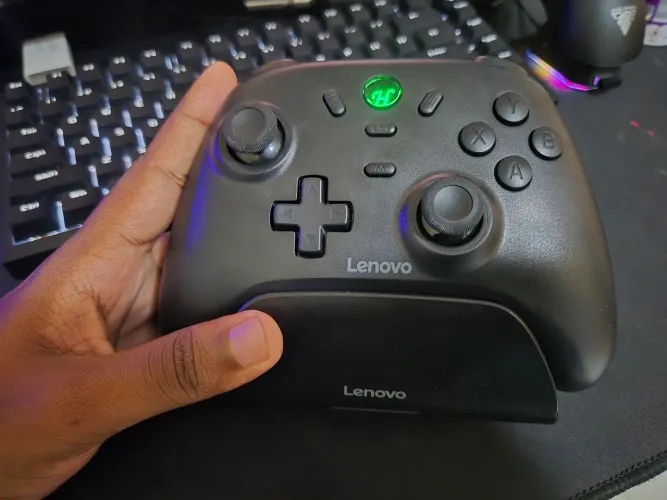 Controle gamer mobile , PC e switch Lenovo s07 com Dock carregador 
