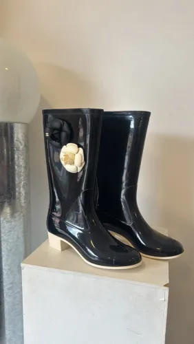 Galocha Chanel Camélia