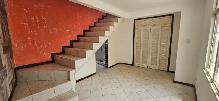 OPORTUNIDADE Casa linda e grande PERNAMBUÉS