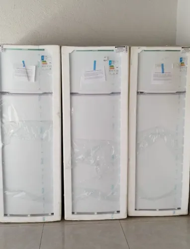 Geladeira Consul 334 litros DFrost-Nova