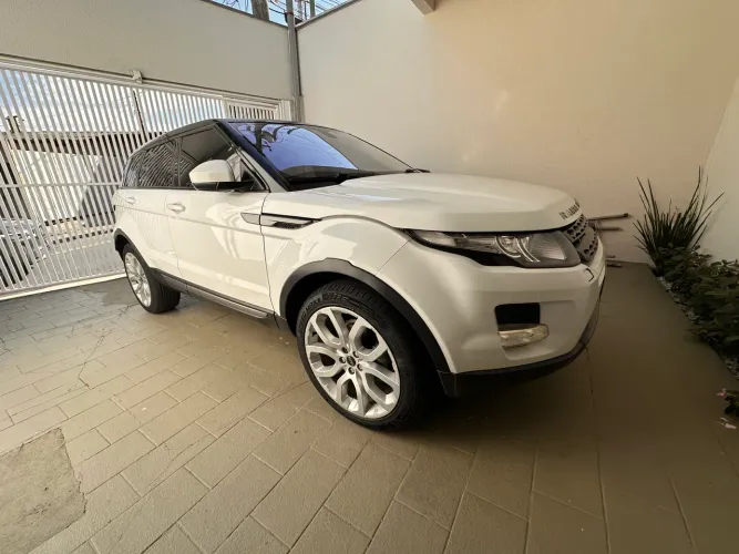 Land Rover Range Rover Evoque Prestige 2.2 5P Dies. 2015
