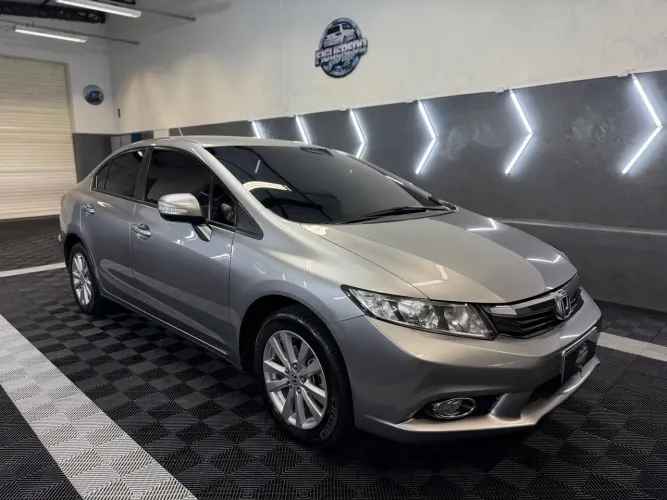 Honda Civic Sedan LXR 2.0 Flexone 16V Aut. 4P 2014