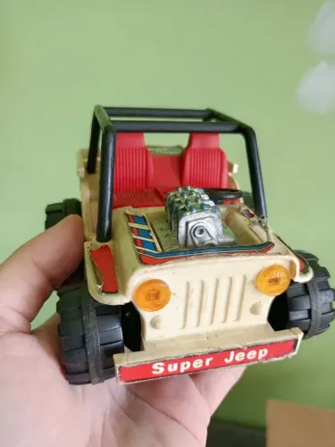 Super Jeep