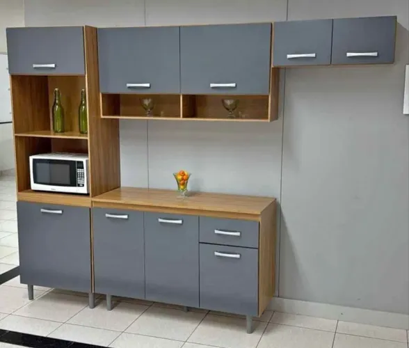 ARMÁRIO DE COZINHA